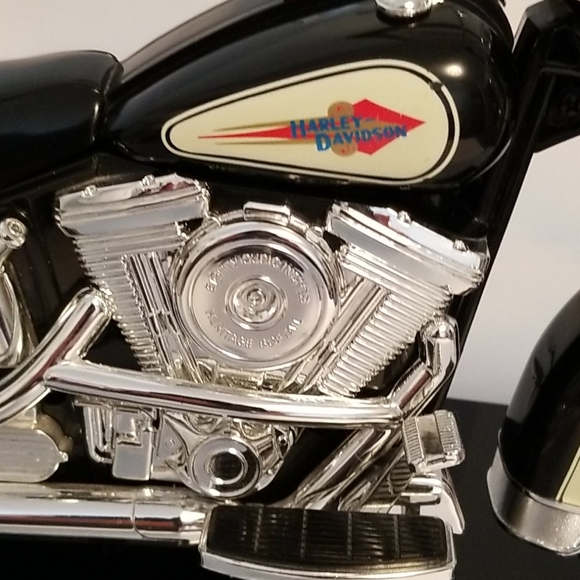 Harley Davidson Motorcycle Telephone Display - Picture 11 of 15